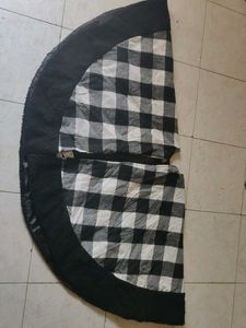 Checkered cape