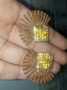Sparkling Gold Toned Earrings