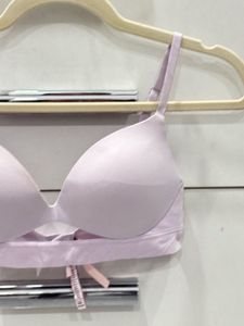 Victoria’s Secret Seamless bra