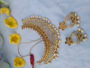 Exquisite Kundan &amp; Pearl Choker Set