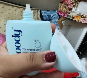 Moody 7D Hydroburst Hybrid Water Sunscreen SPF 50