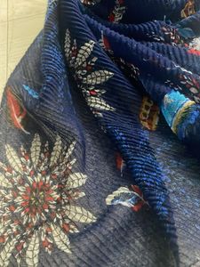 Printed Blue Floral Stole