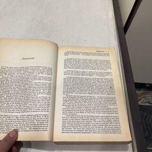 Vintage Book Of Linda Goodman
