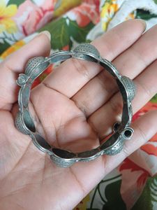 Brass Silverlookalike openable Bangle