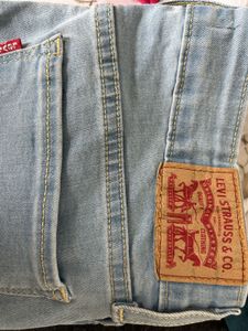 Levi's Light Wash Denim Jeans