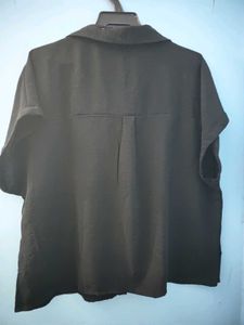 Black Short Sleeve Button-Up Shirt