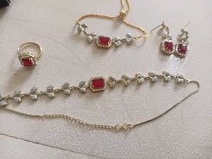 Beautiful Alloy Jewellery Set