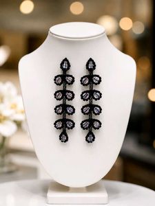 Beaded Leaf Dangle Black Earrings