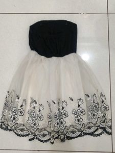 Chic Black &amp; White Tulle Dress