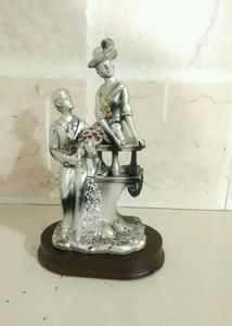 Show Piece