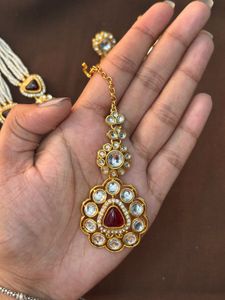 Exquisite Red Stone Necklace Set
