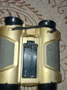 Compact Binoculars