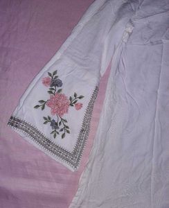 Atha Fashion White Embroidered Kurta Top