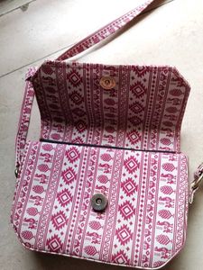 Chic Pink Patterned Crossbody Bag