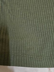 Ribbed Green Lettuce Trim Top