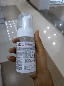 Buds &amp; Berries Rice Water Foaming Face Wash