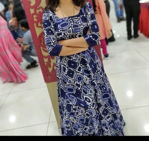 Blue Patterned Dress fits 34-36