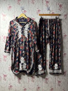 Elegant Chikankari Kurta Set