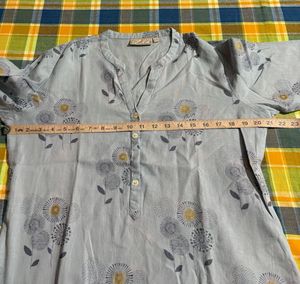 Women's Blue Floral Print top