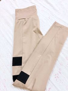 Stylish Mesh Accent Leggings