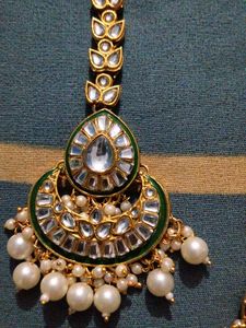 Stunning Kundan &amp; Pearl Jewellery Set