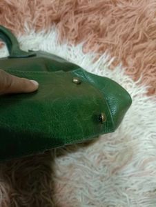 Tods Chic Green Leather Handbag