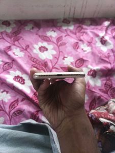 mobile phone iphone 8 plus