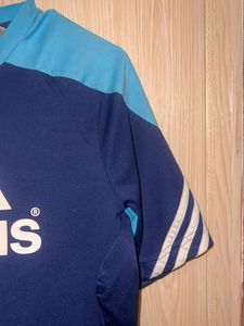 Adidas T-Shirt