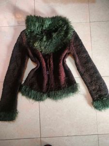 Y2K fur knit top 🧋🌱🍂🐵🦜🦢