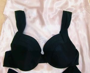 Black  humkemoller bra with brief