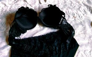 Black Lace Bra &amp; Panty Set