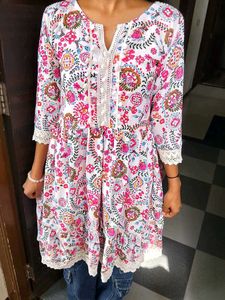 Boho Floral Print Kurta with Lace Trim