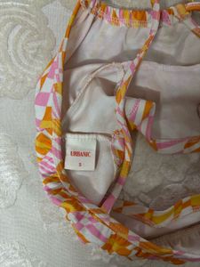 Urbanic Cute Crop Top - S