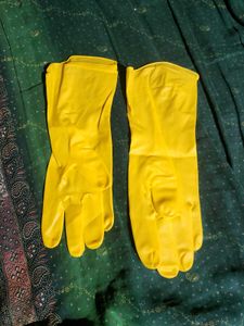 Yellow Rubber Gloves for Cleaning