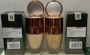 Exclusive offer 🫴❤️Matt Look Oil-Free Foundation