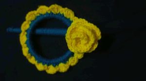 pack of 2 scrunchies hair gudder