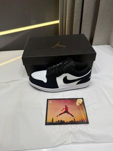 Air Retro 1 Panda Low