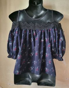Cute Floral Cold Shoulder Top