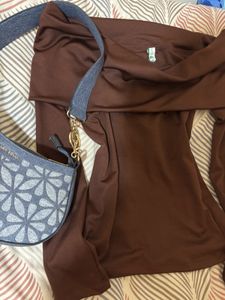 Brown Off-Shoulder Top👚🤎