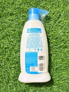 Mamaearth Baby DermaSoft Head to Toe Wash