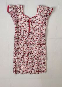 SIMPLE LADIES TOP
