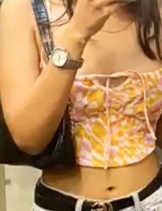 Urbanic Cute Crop Top - S