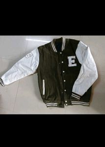 Varsity Jacket - Stylish Casual Outerwear