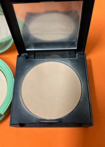 3 In 1 Contour Palette With Compact Powder
