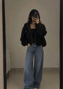 Black Cropped Zip-Up Hoodie