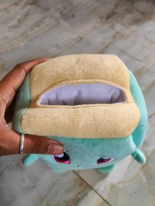 Squirtle Cube Plush/ Holder