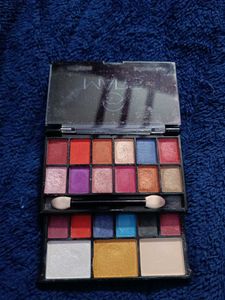 Mars Makeup Kit