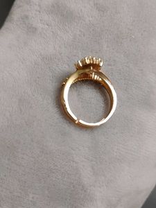 Elegant Gold-Tone Flower Ring Set