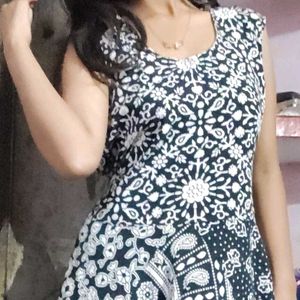Chic Black & White Printed Maxi Dress