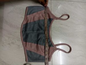 Colorblock Spaghetti Strap Crop Top
